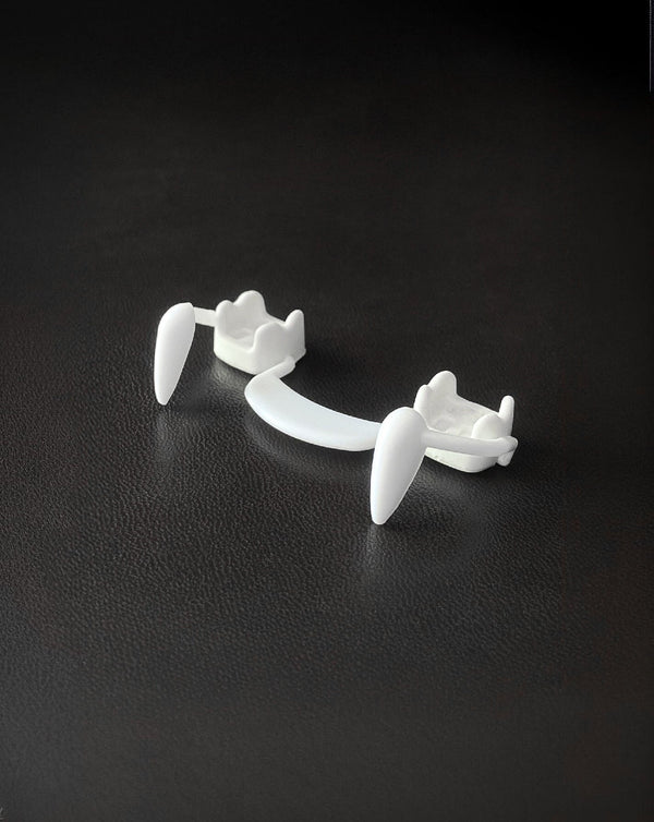 Automatic Vampire Teeth